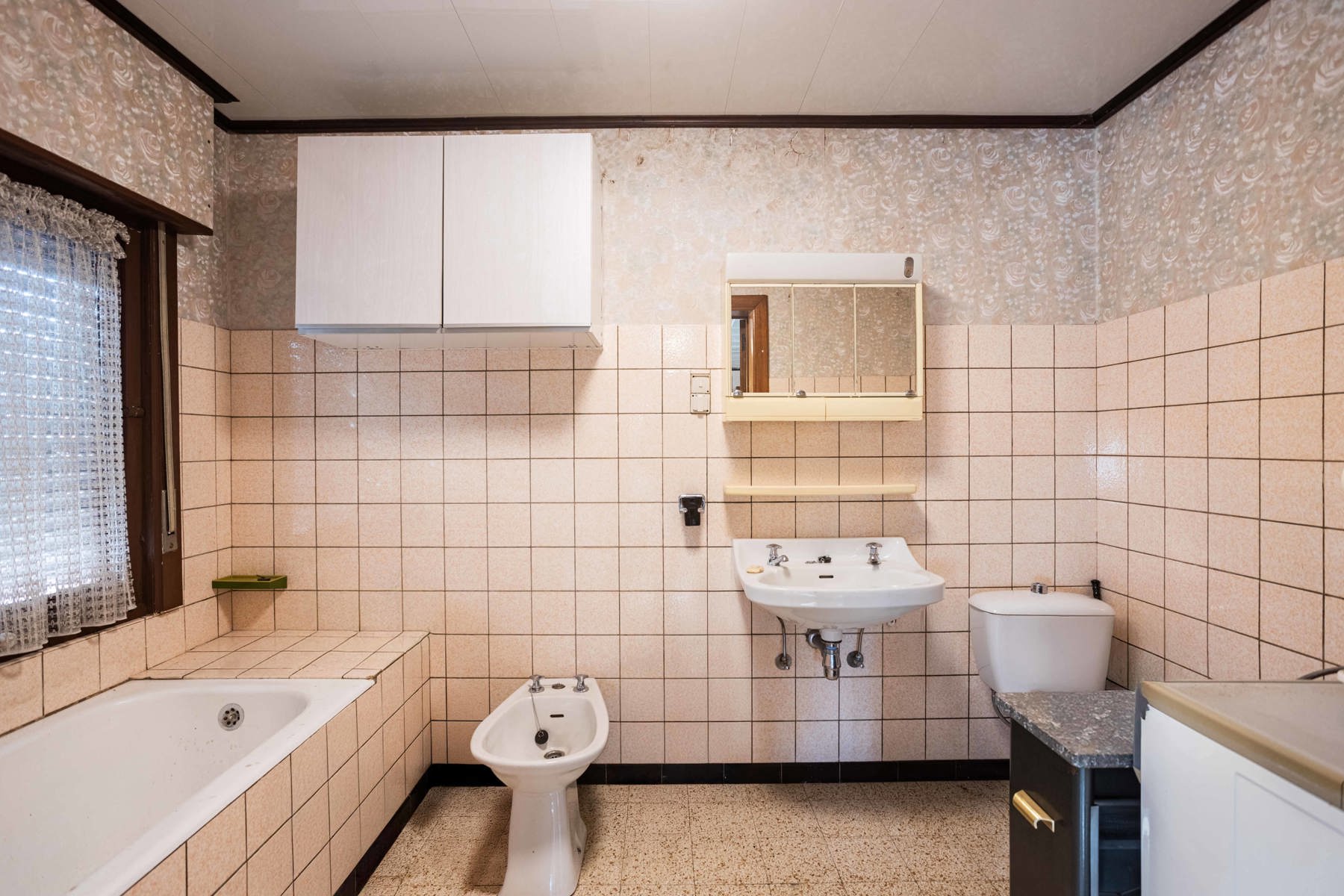 Te koop - Te renoveren woning met topligging en ruime tuin foto 11