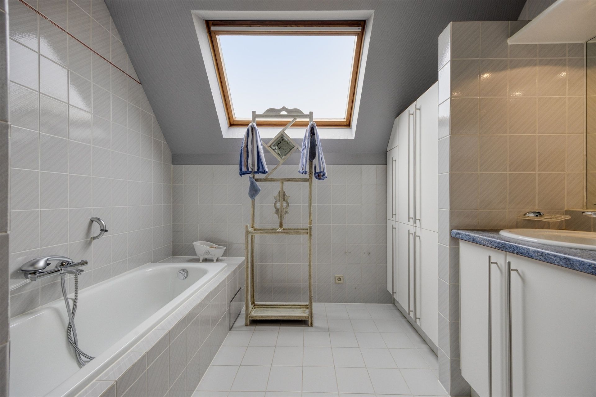  Zeer goed onderhouden villa op toplocatie in Mollem foto 12