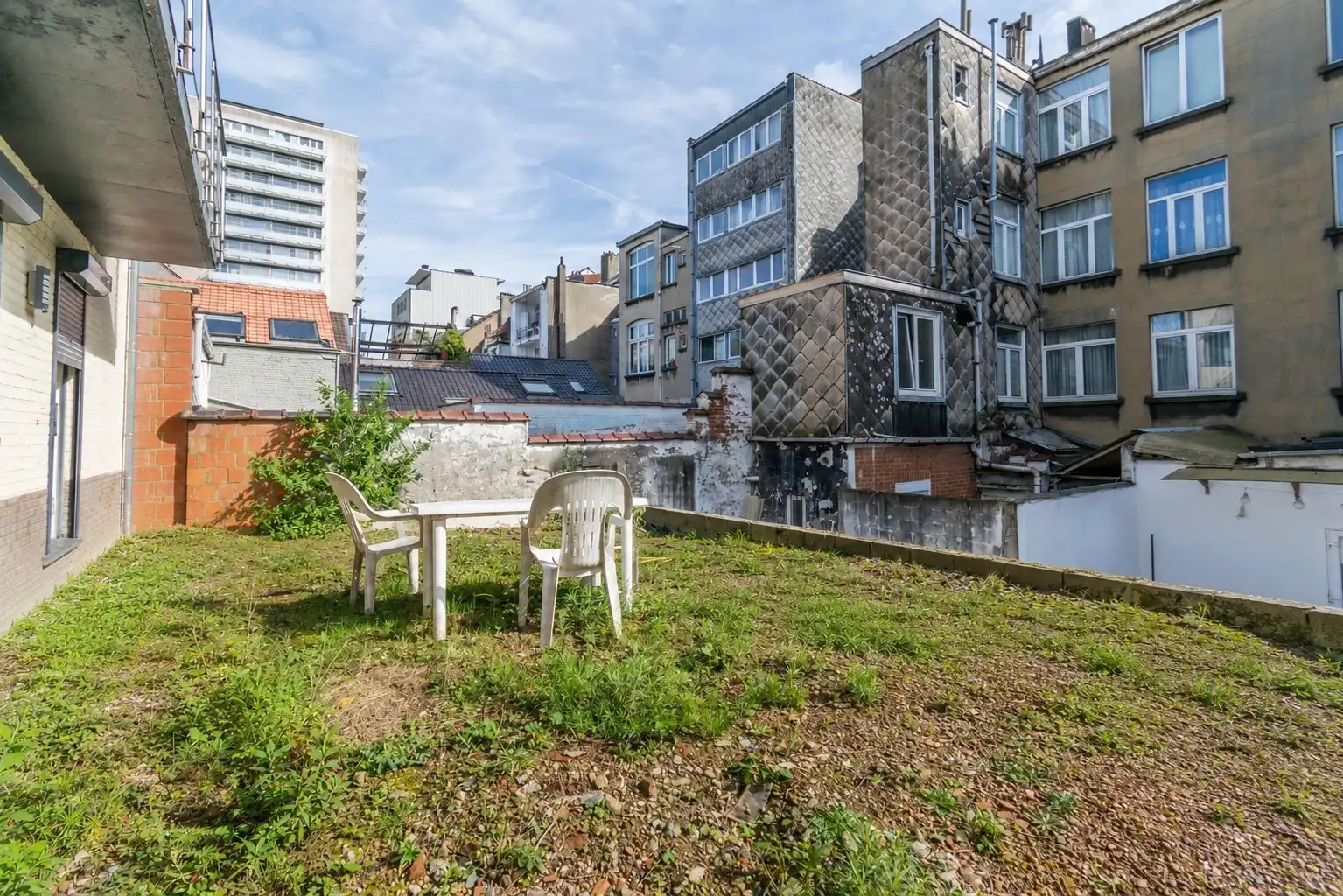 RECENTE OPBRENGSTEIGENDOM MET 2 APPARTEMENTEN! foto 4