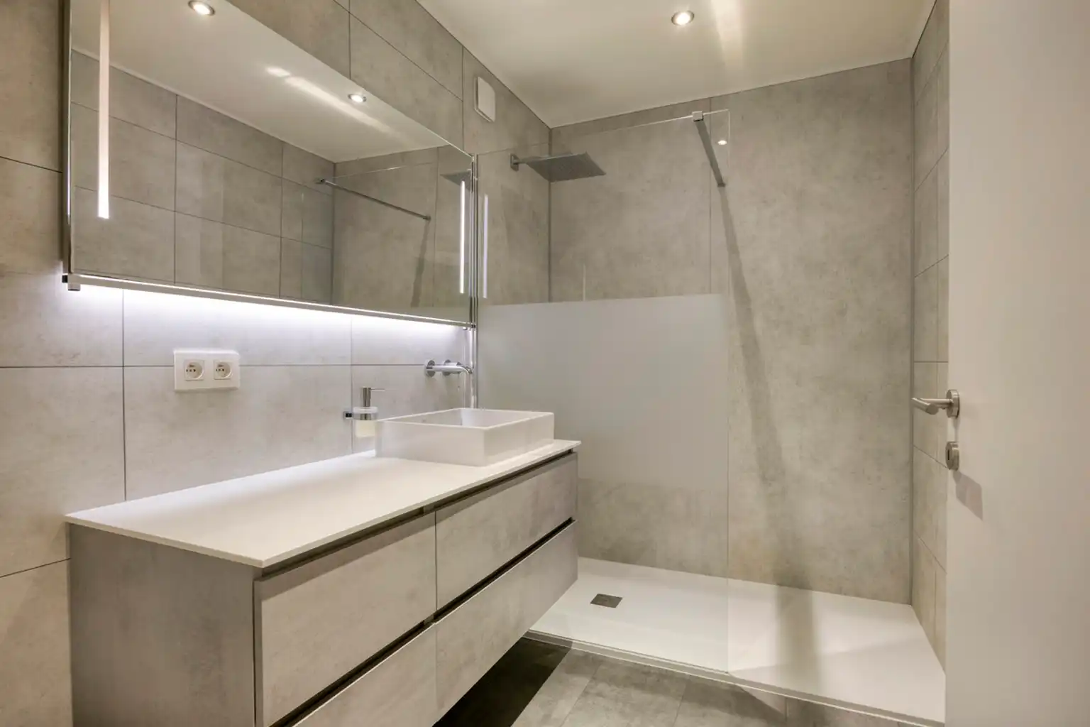 1 kamer appartement in centrum Asse met ruime garagebox foto 12