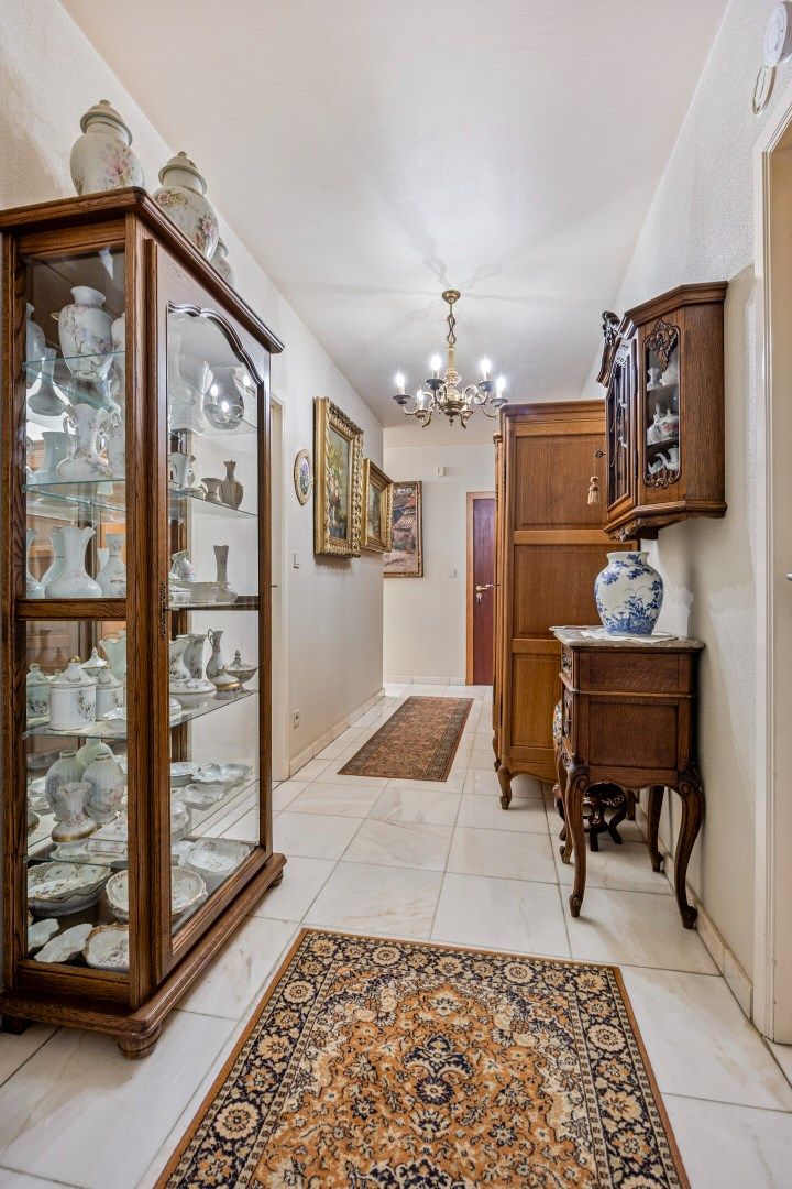 Ruim appartement met zicht op de middeleeuwse Wallen te Tongeren - Verkoop met lijfrente foto 5