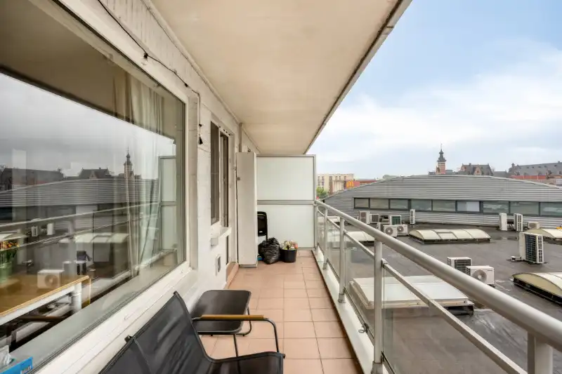 Instapklare gerenoveerde studio op toplocatie foto 9