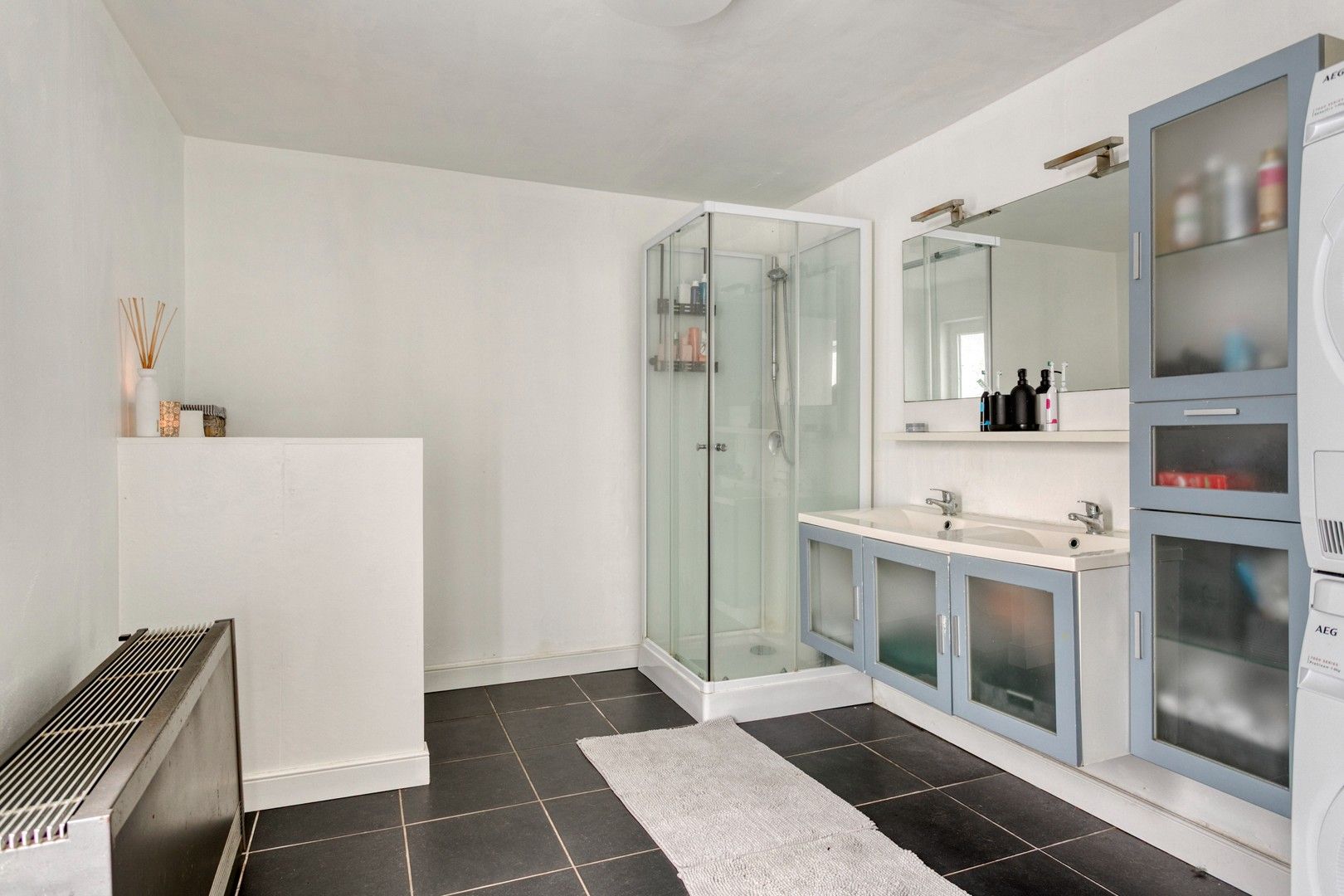 Charmante instapklare woning in hartje Waregem foto 9