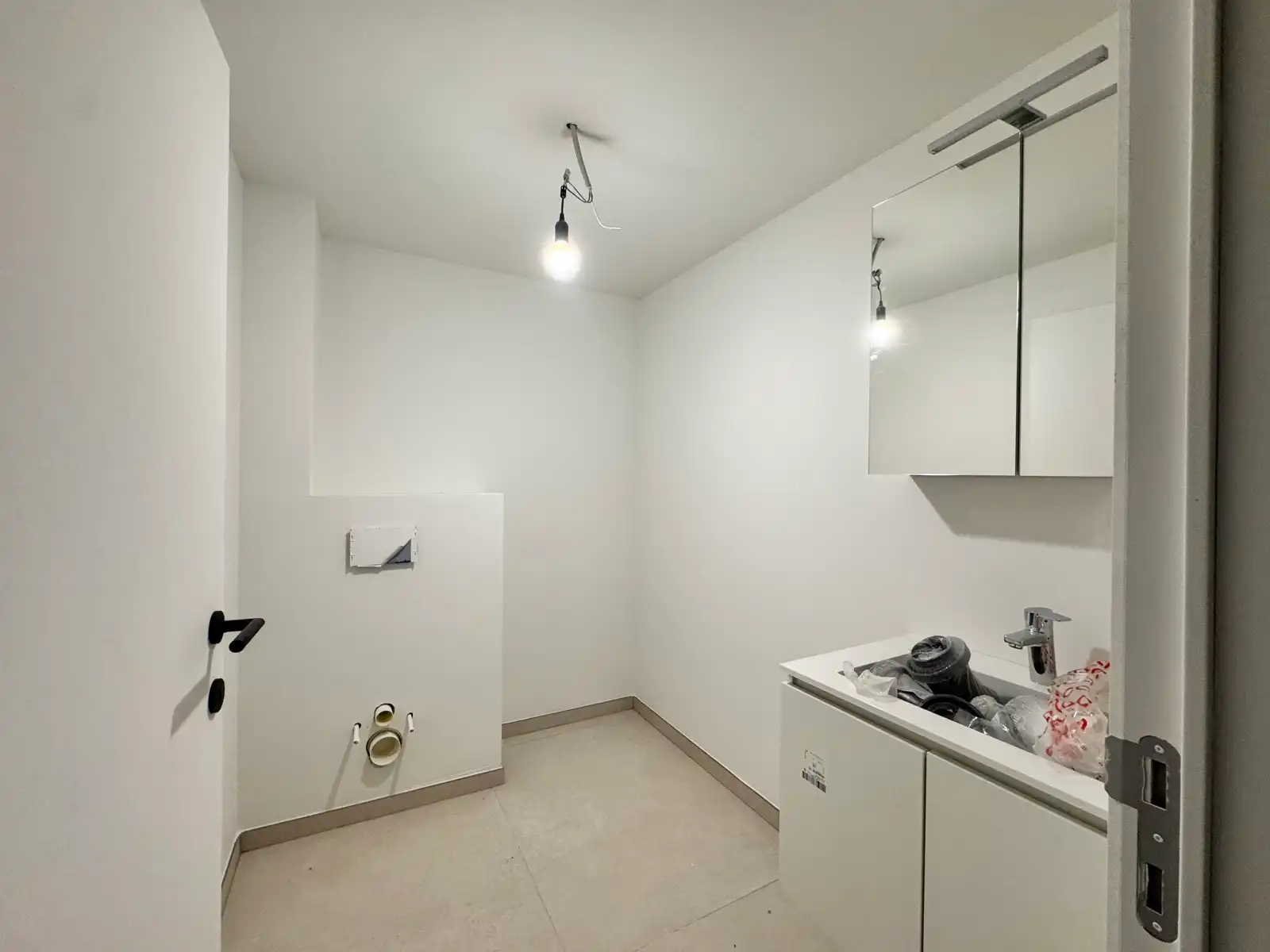 Instapklaar handelspand op toplocatie in hartje Antwerpen foto 9