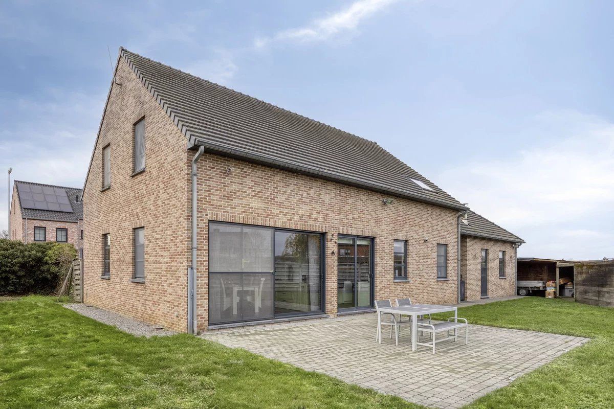 RECENTE EN RUIME WONING VAN 311 M² MET MINIMAAL 3 SLPK’S IN HASSELT-KORTESSEM foto 38