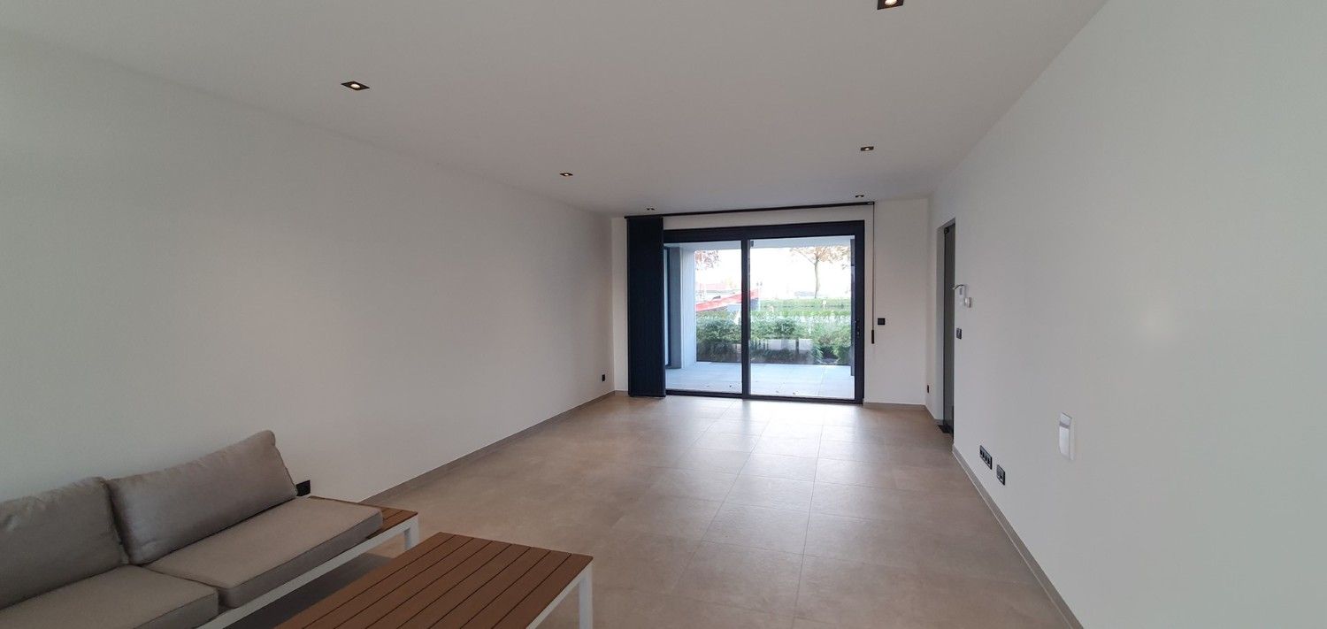 Gelijkvloers nieuwbouwappartement met 2 slaapkamers op exclusieve locatie foto 6