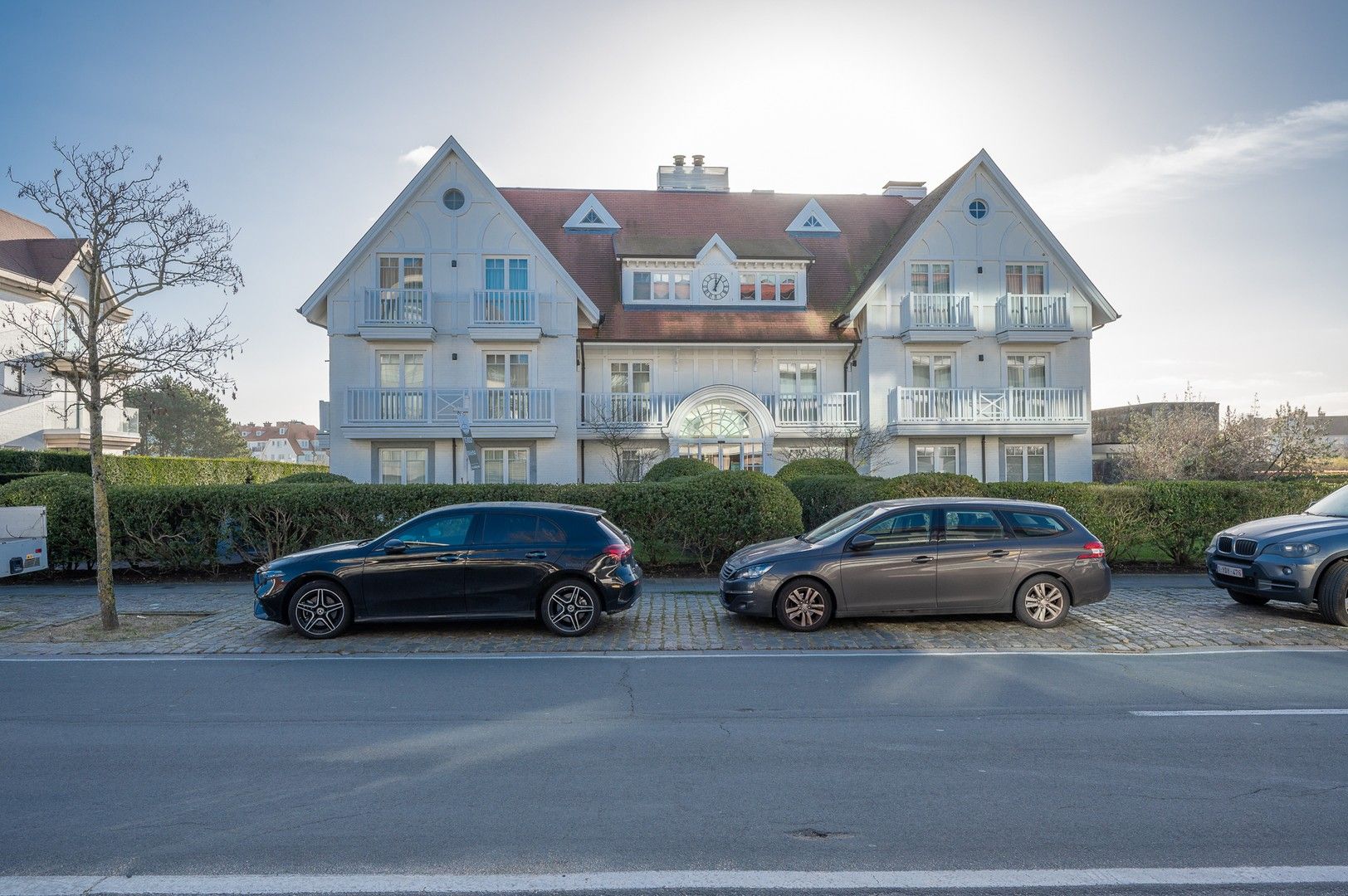 Magnifiek tuinappartement gelegen aan de Minigolf van het Zoute, op enkele stappen van de zee en de winkels. foto 17