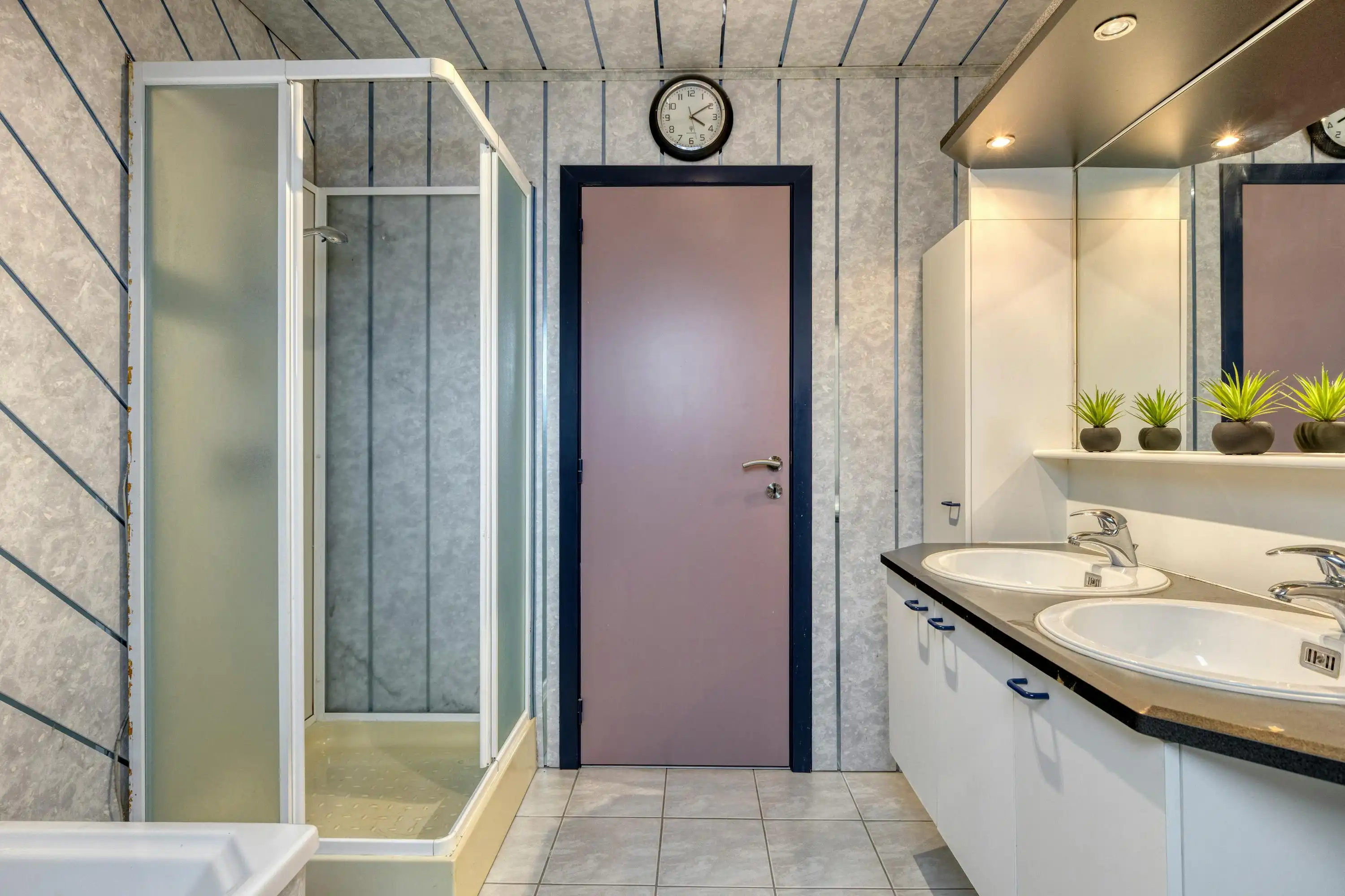 Woning met 3 slaapkamers in de Savooistraat in Ronse te koop foto 9