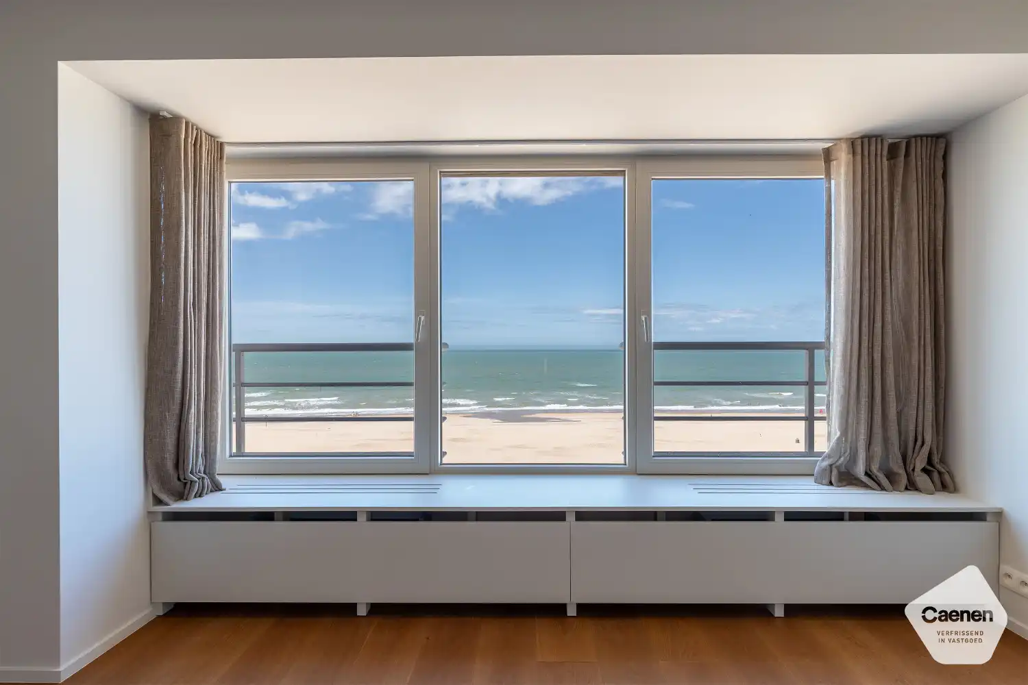 Luxueus twee-slaapkamerappartement op de Zeedijk van Koksijde foto 3