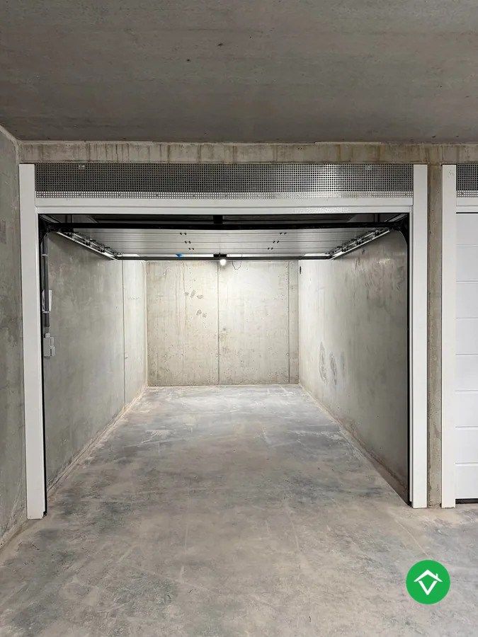 Garage in centrum te Koekelare foto 3