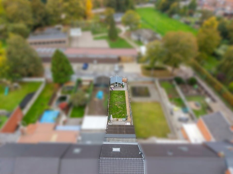 INSTAPKLARE GEZINSWONING MET 4 SLAAPKAMERS EN ZONNIGE TUIN OP TOPLOCATIE foto 39