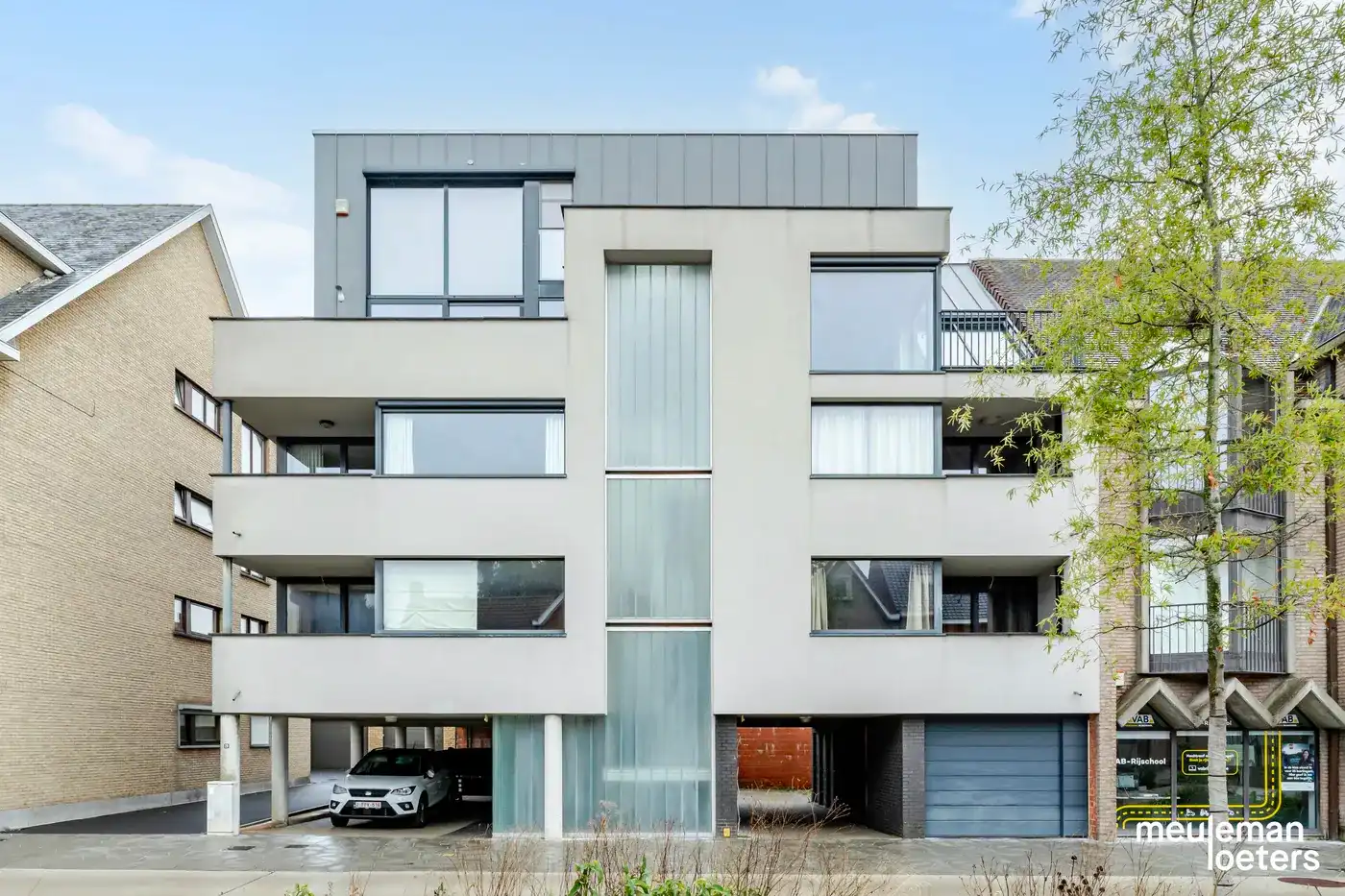 Lichtrijk en eigentijds penthouse met drie slaapkamers, twee terrassen en overdekte parkeerplaats foto 21