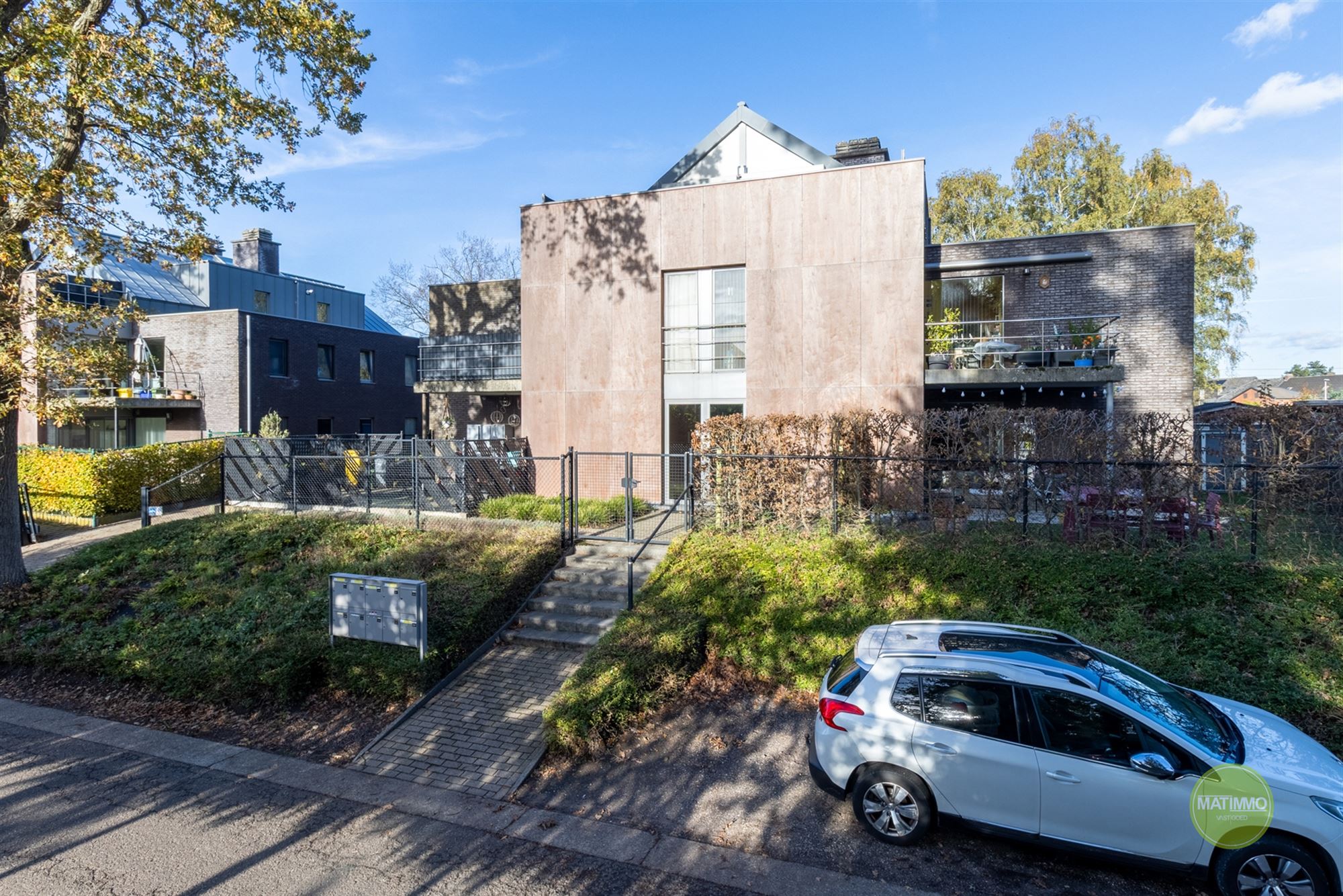 Instapklaar appartement met dakterras in Balen-Centrum foto 2