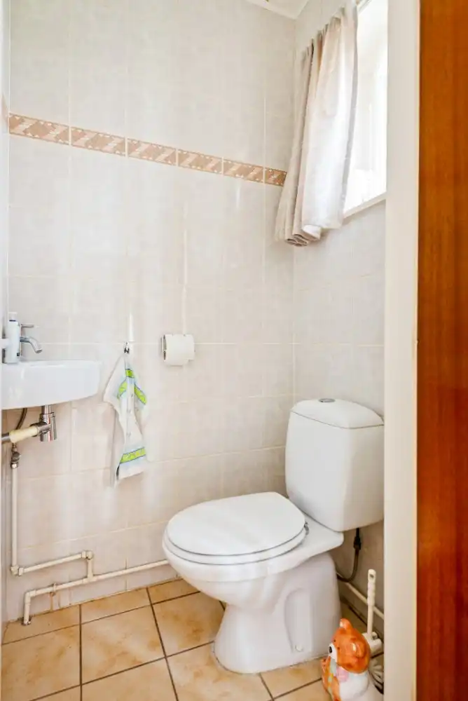 Op te frissen woning met 4 slpk. en tuin foto 16