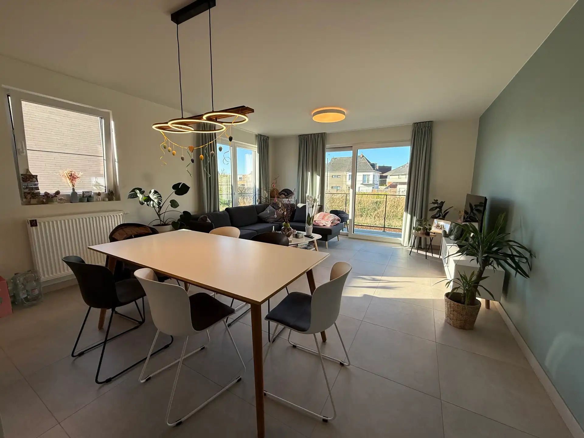 LEDE - Lichtrijk, recent BEN-appartement op toplocatie. foto {{pictureIndex}}