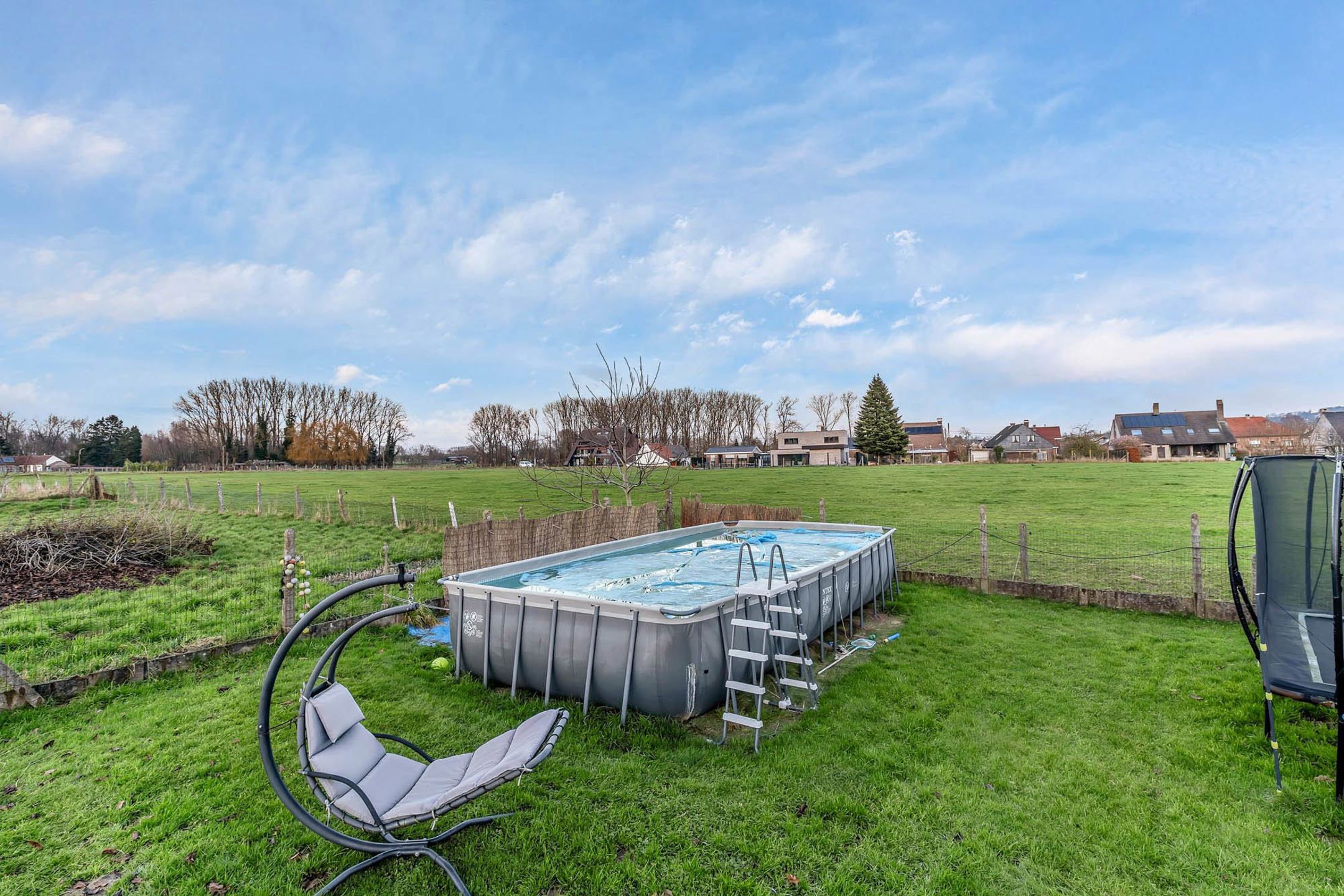 Energiezuinige woning met grote tuin en zonnepanelen foto 20