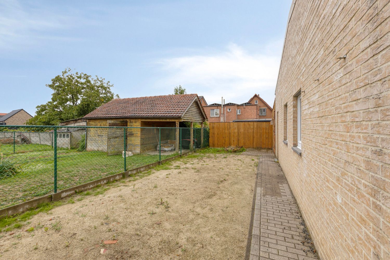 INSTAPKLARE WONING MET VERGUND MAGAZIJN OP 4A 61CA! foto 15