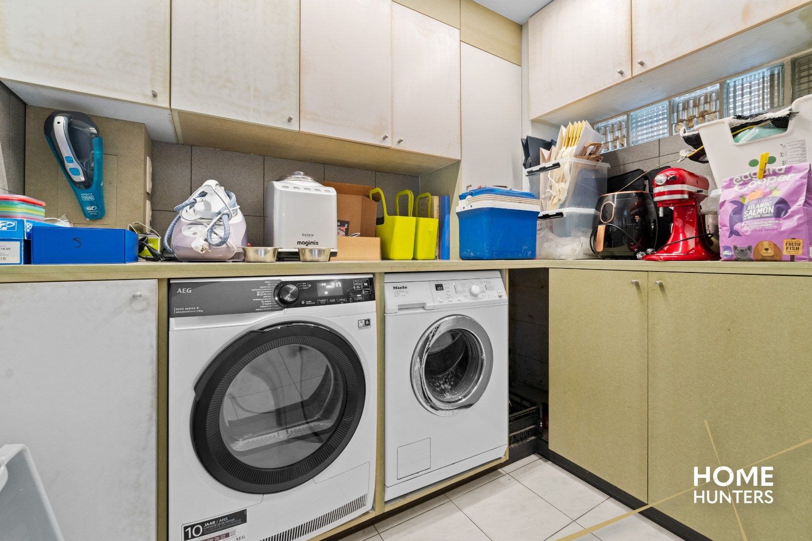 Instapklare, gerenoveerde woning op centrale ligging nabij centrum Roeselare! foto 9