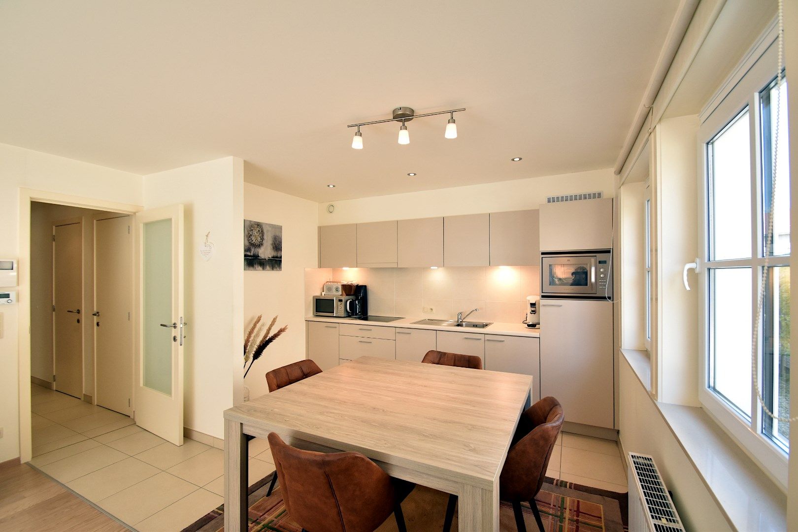 Instapklaar gelijkvloers appartement in het hart van De Haan foto 6