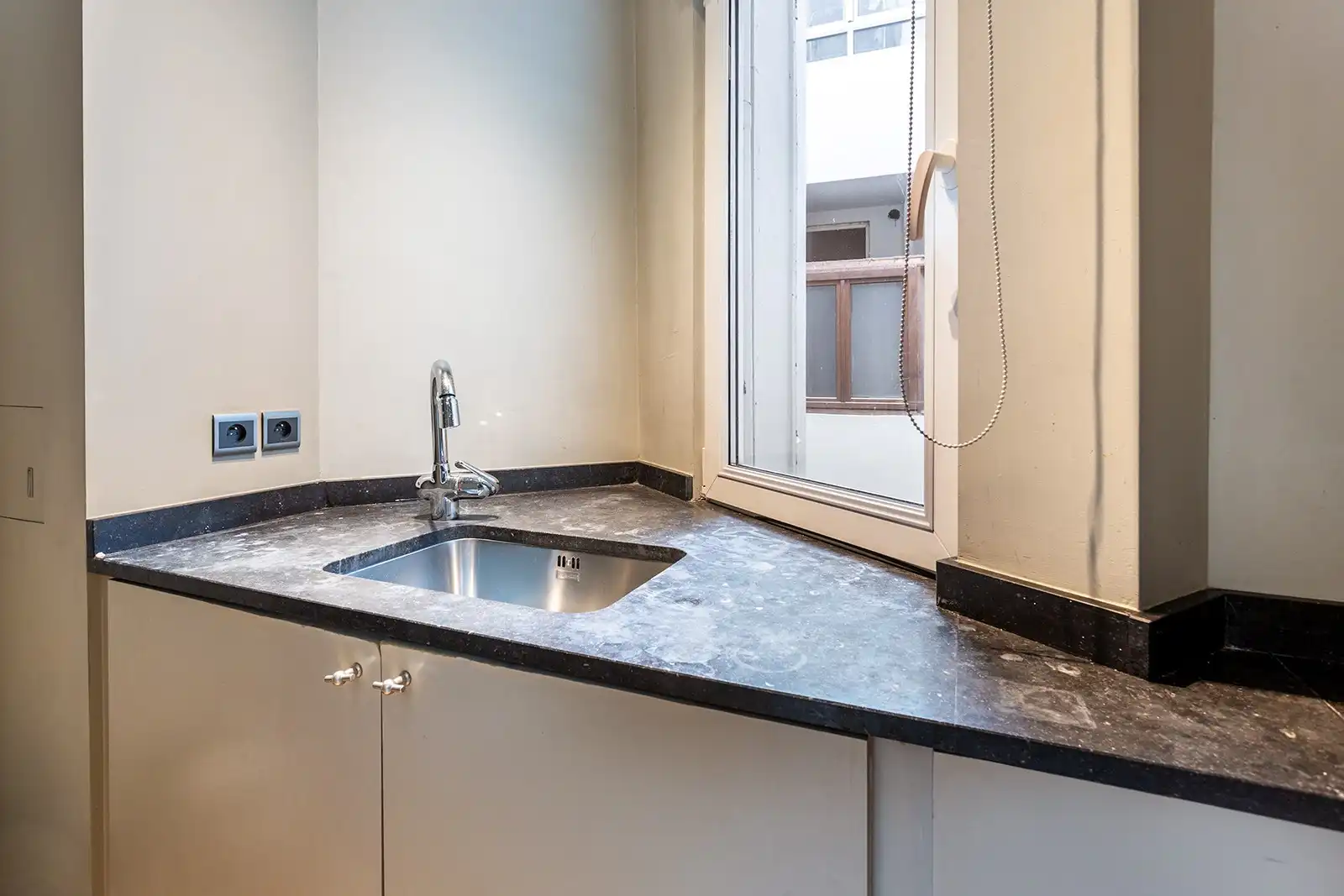 Royaal charme appartement van 195m² met 3 slk en 3 badk + P foto 40