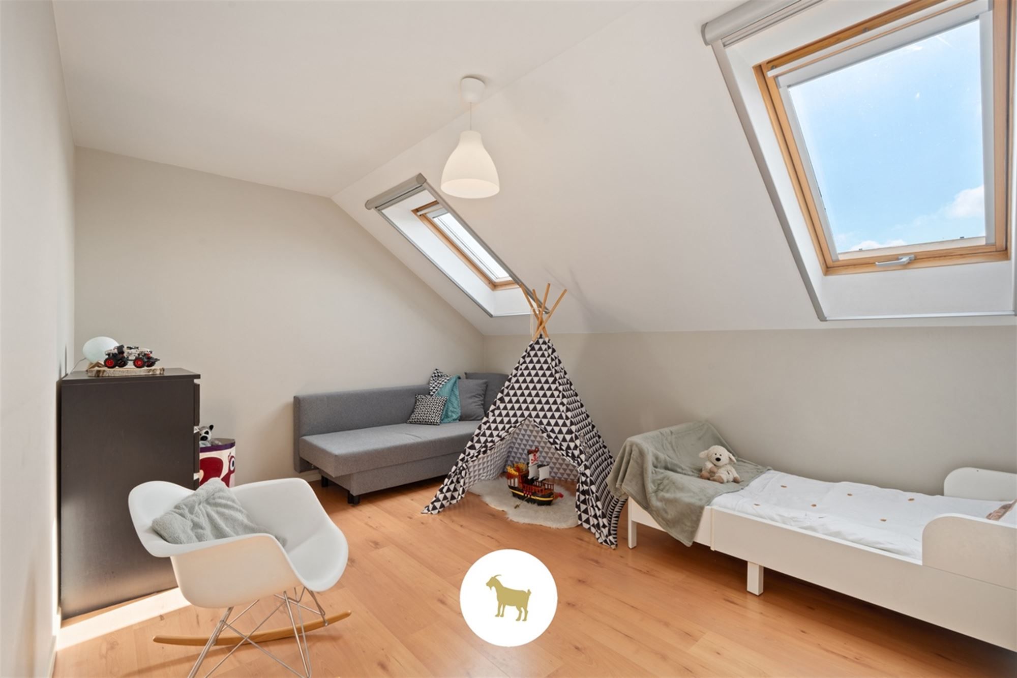 Ruime, INSTAPKLARE OPEN BEBOUWING met 3 SLAAPKAMERS, BUREAU en losstaande GARAGE op een PERCEEL van 1.180m² foto 24