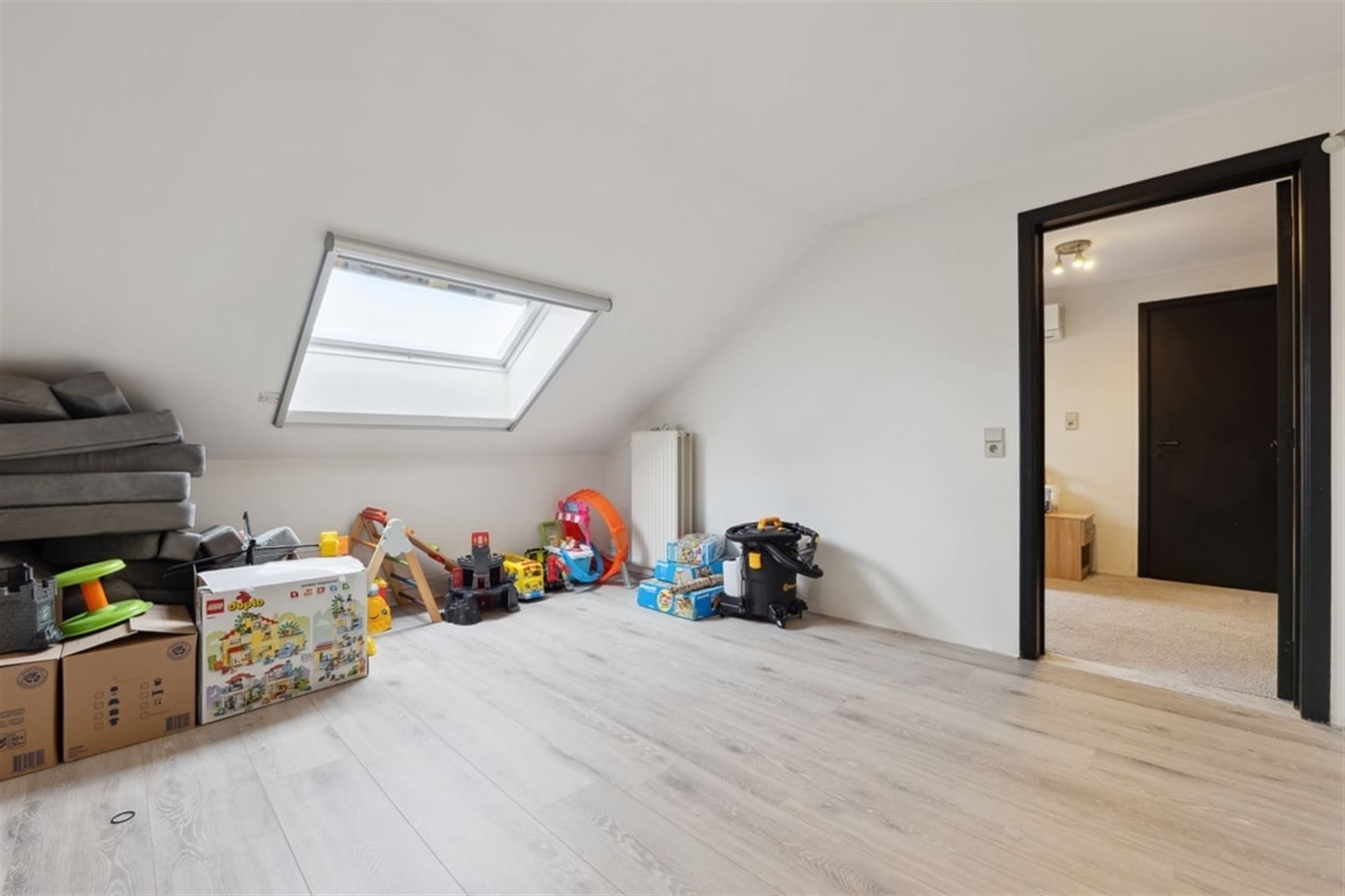 KNAPPE GEZINSWONING OP EEN PERCEEL VAN MAAR LIEFST 9A61CA IN SINT-TRUIDEN  foto 23