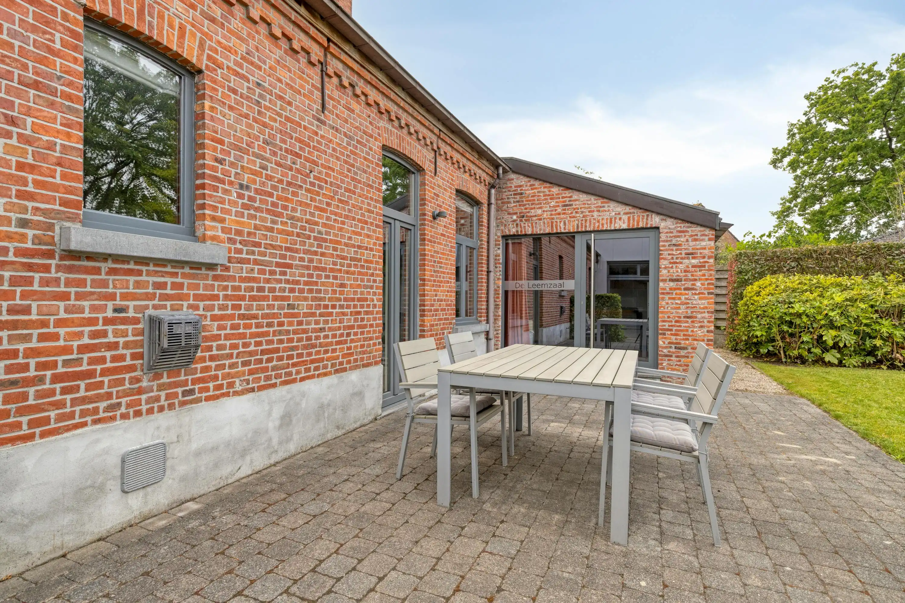Charmant gerenoveerde hoeve met polyvalente praktijkruimte! foto 16