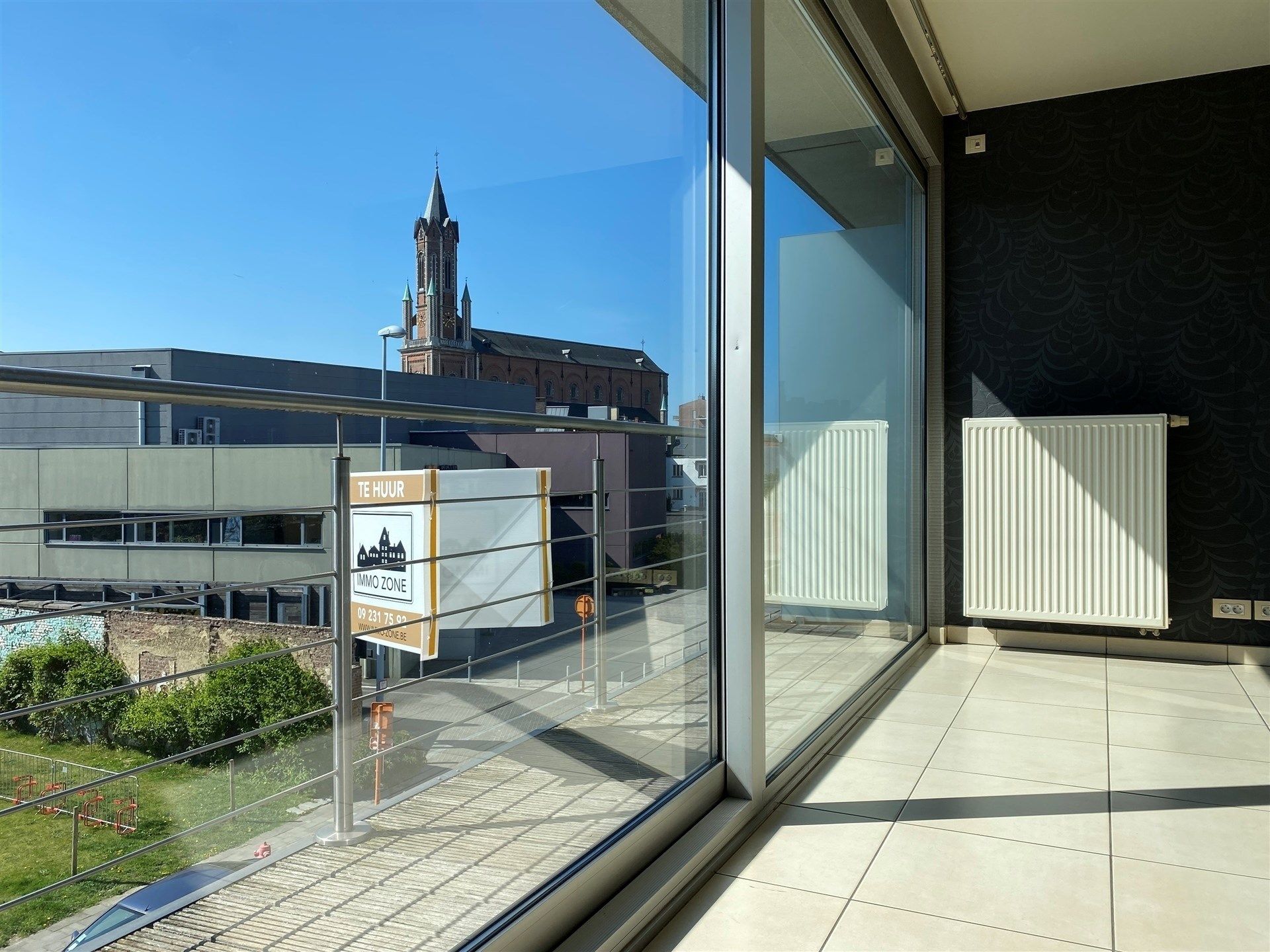 Zeer mooi gelegen instapklaar appartement op de tweede verdieping van de residentie “Square”. foto 5