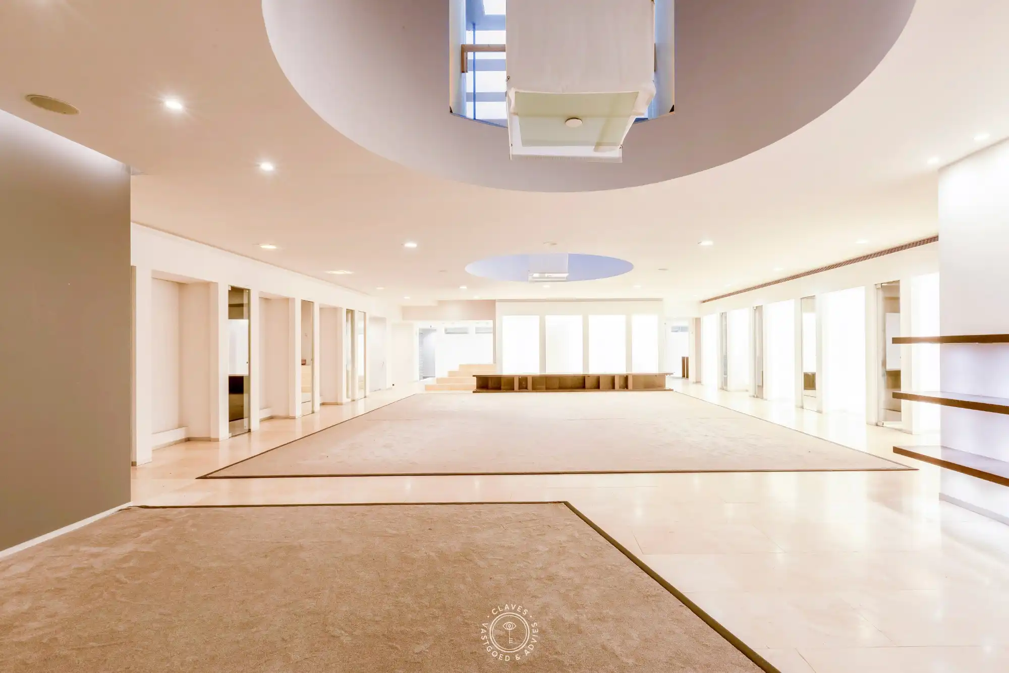 Bijzonder handelspand met een uitzonderlijk opwaarts potentieel en ontsluiting achteraan het perceel. foto 5