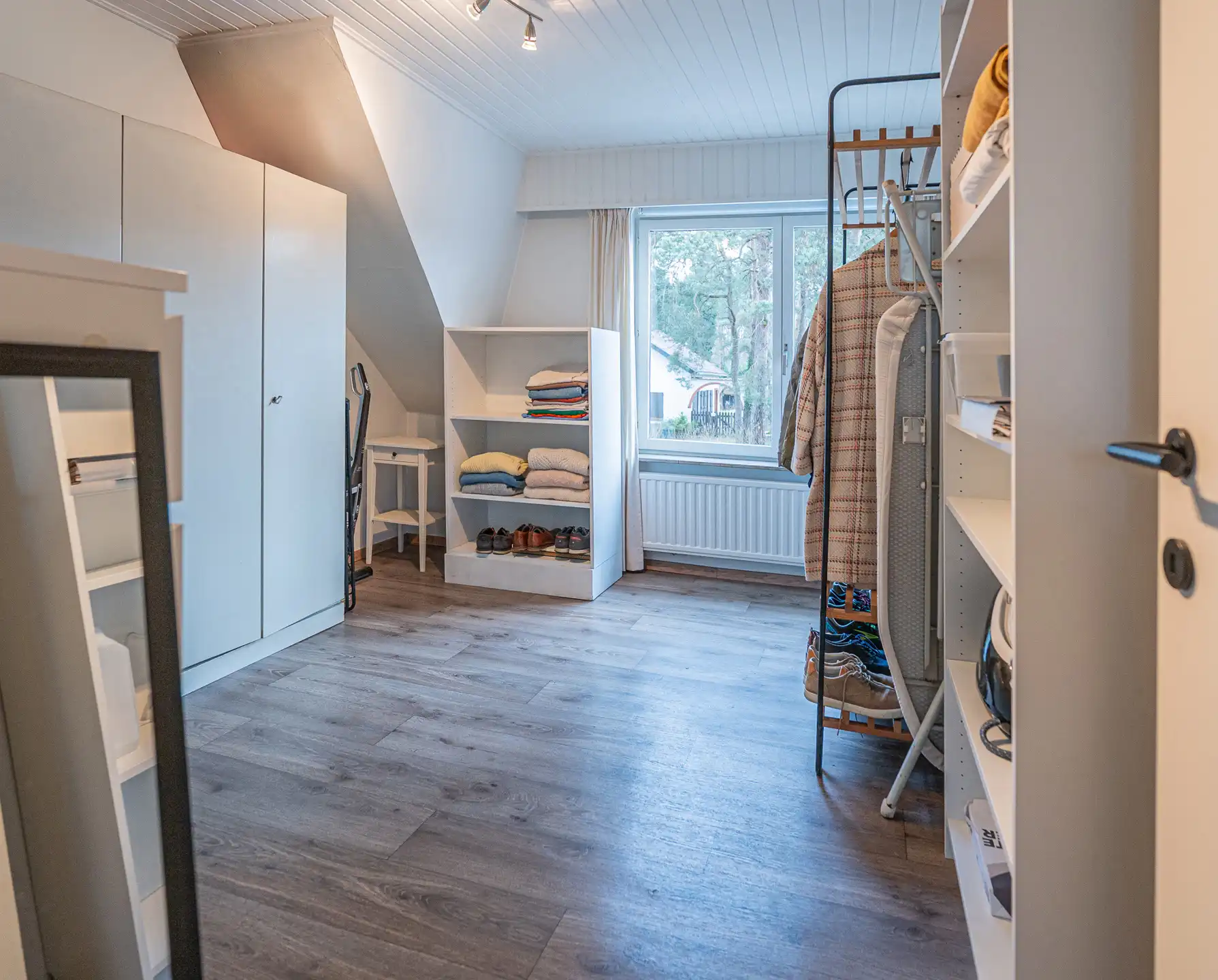 Instapklaar appartement met 2 slaapkamers foto 21