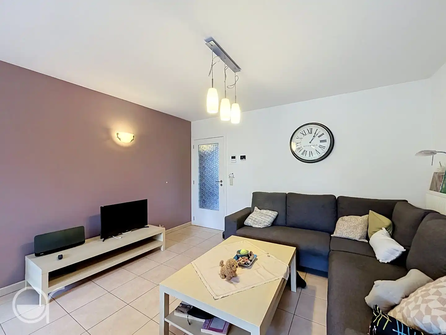 Twee slaapkamerappartement dichtbij de Brugse Poort met parkeerplaats. foto 3