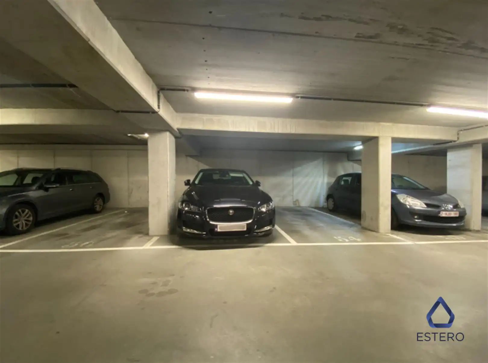 Prachtig 2 slpk appartement met zonnig terras foto 17