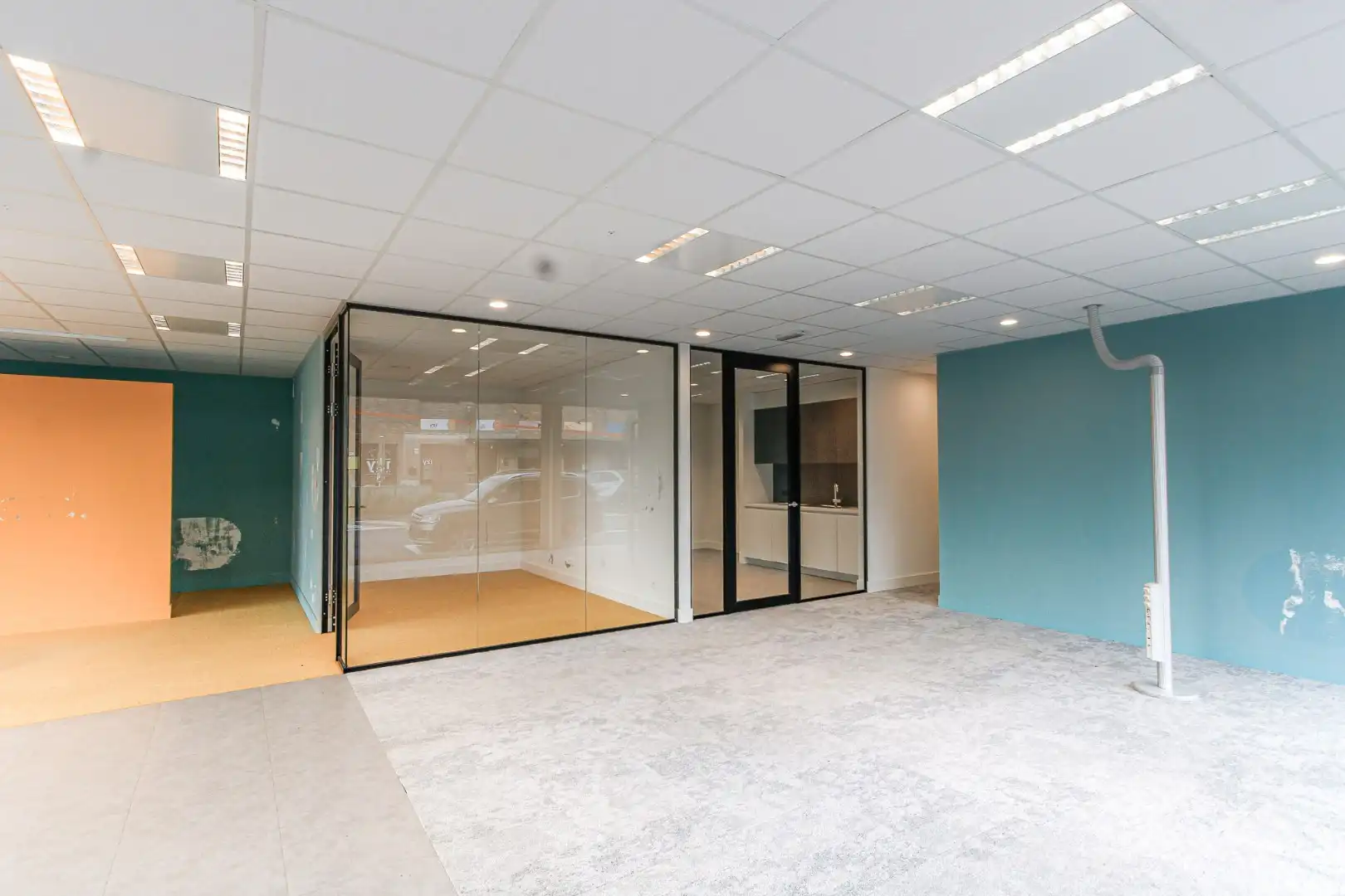 HOEK handelspand Vismijnstraat Zeebrugge te huur  foto 7