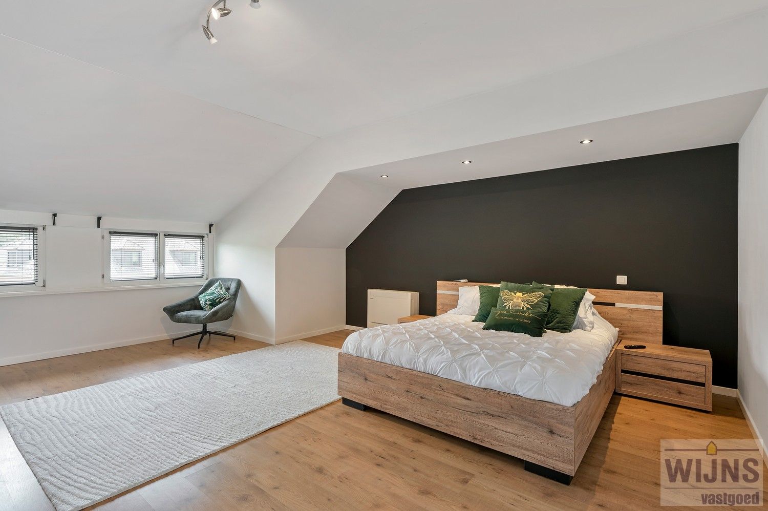 Prachtige en ruime villa met mogelijk zes slaapkamers gelegen op een toplocatie. foto 48