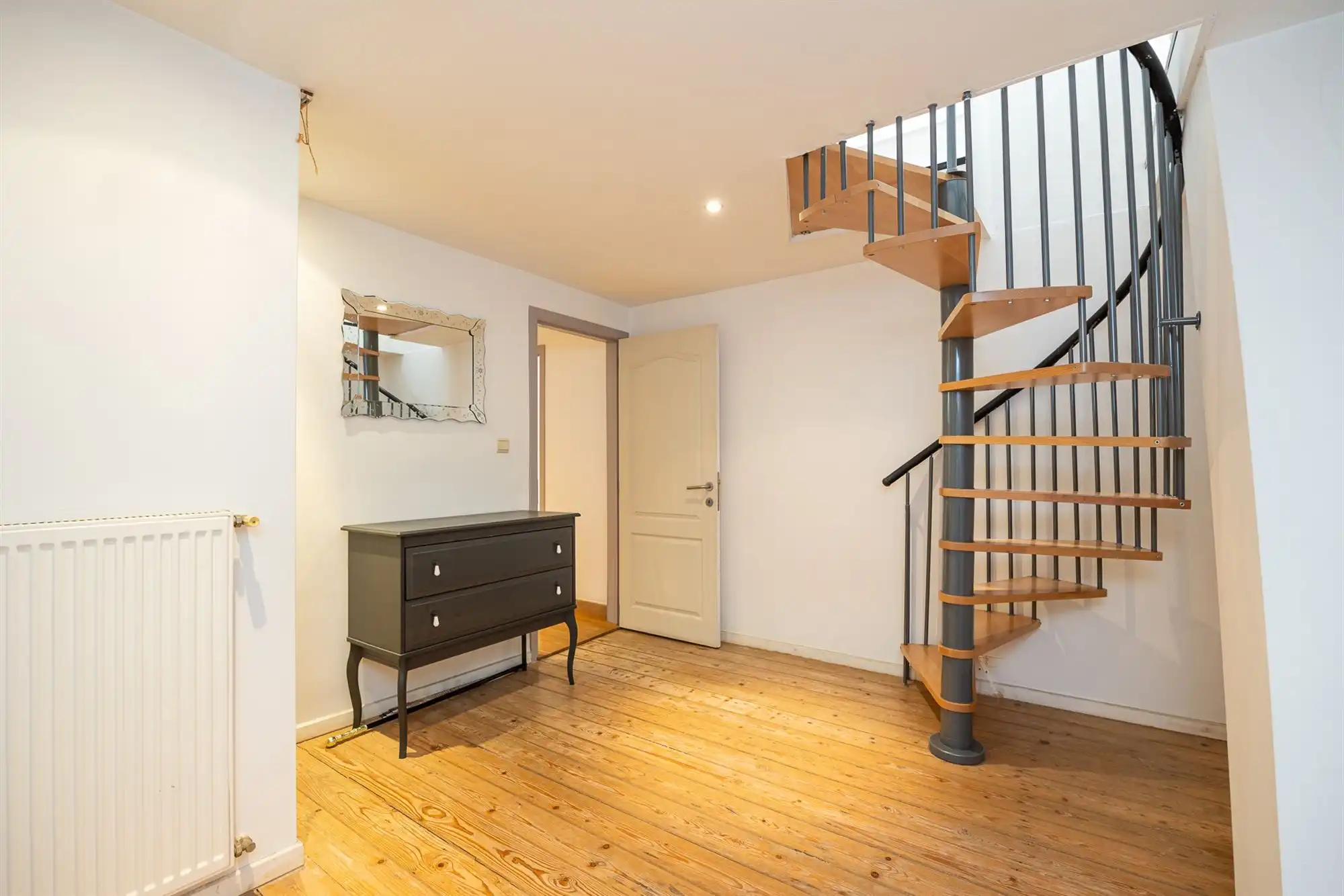 Charmante woning met tuin en ruim magazijn foto 16