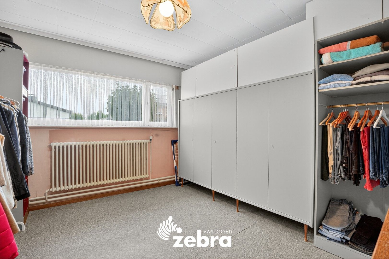 Vrijstaande bungalow met 3 slaapkamers en garage te Hooglede! foto 12