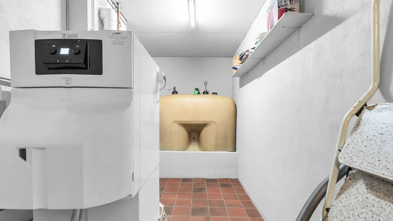 Charmante halfopen gezinswoning met 3 slaapkamers, aangebouwd bijgebouw en perceel van 609 m² foto 12