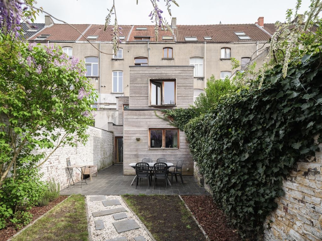 Omgeving Visserij – Karaktervolle opbrengsteigendom met 5 entiteiten en tuin op een boogscheut van het stadscentrum. foto 27