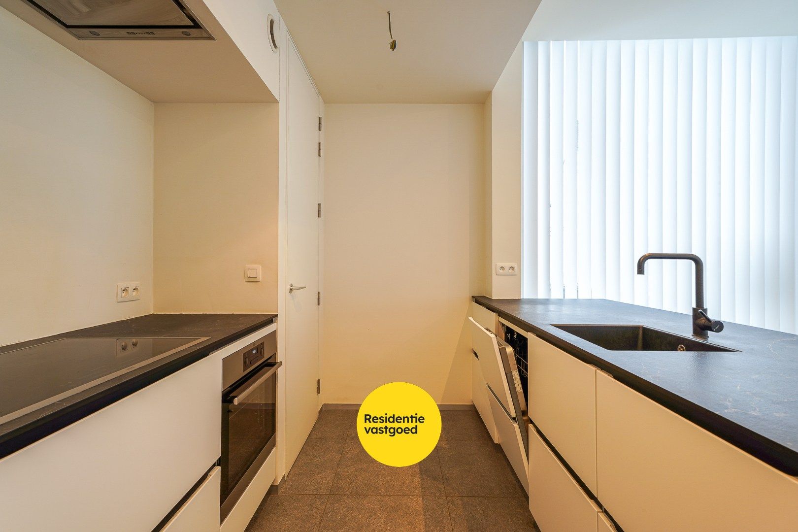 Prachtig modern appartement te huur in het centrum van Jabbeke foto 3