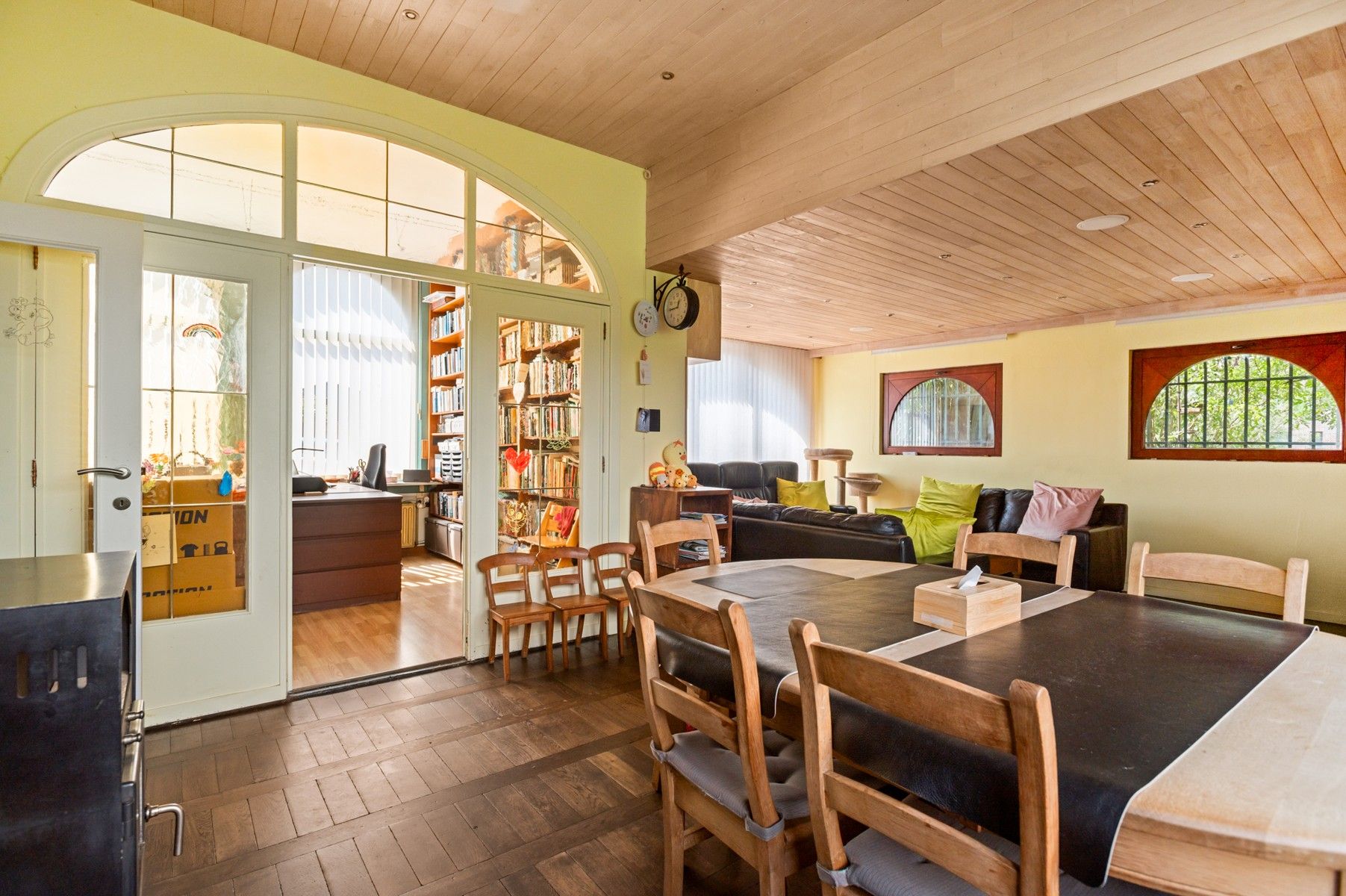 Charmante woning met potentieel op een strategische ligging foto 8