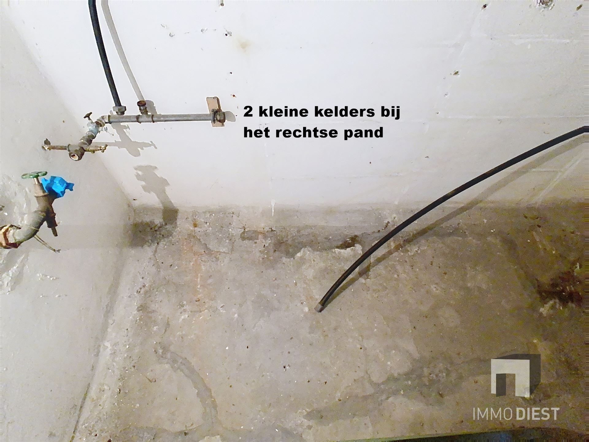 2 te renoveren woningen foto 19