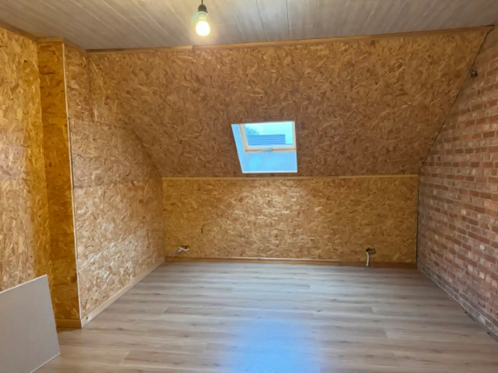 Zeer ruime woning met veelzijdig bijgebouw foto 12