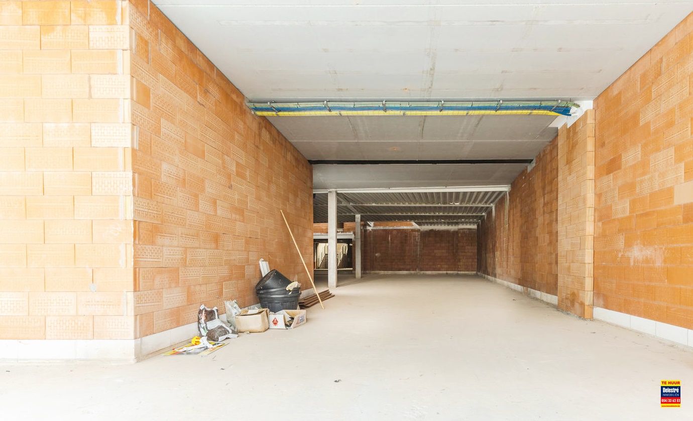 NIEUWBOUW COMMERCIEEL GELIJKVLOERS 955 M2 foto 5