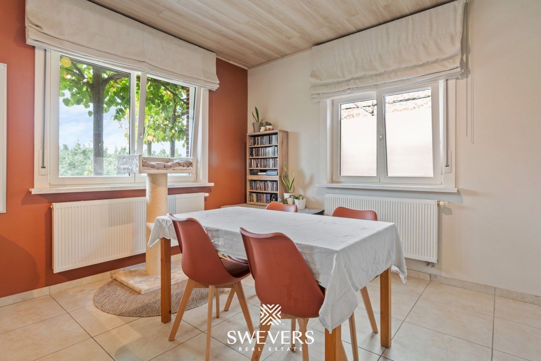 Instapklare woning met 4 slpk vlakbij het centrum van Herk-de-Stad foto 6