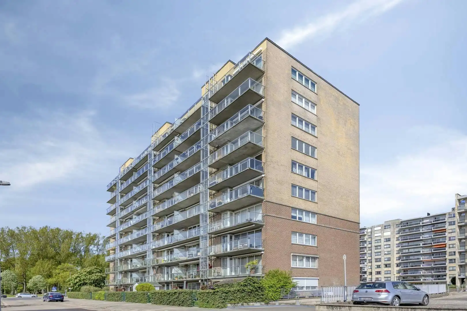 Lichtrijk appartement met terras te koop op Linkeroever foto 5