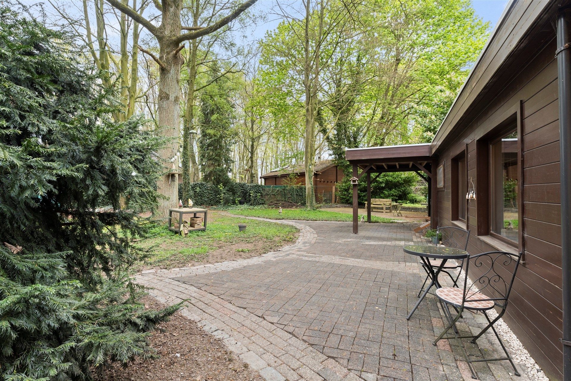 Open bebouwing op 1.197m² (wonen mogelijk !) foto 5