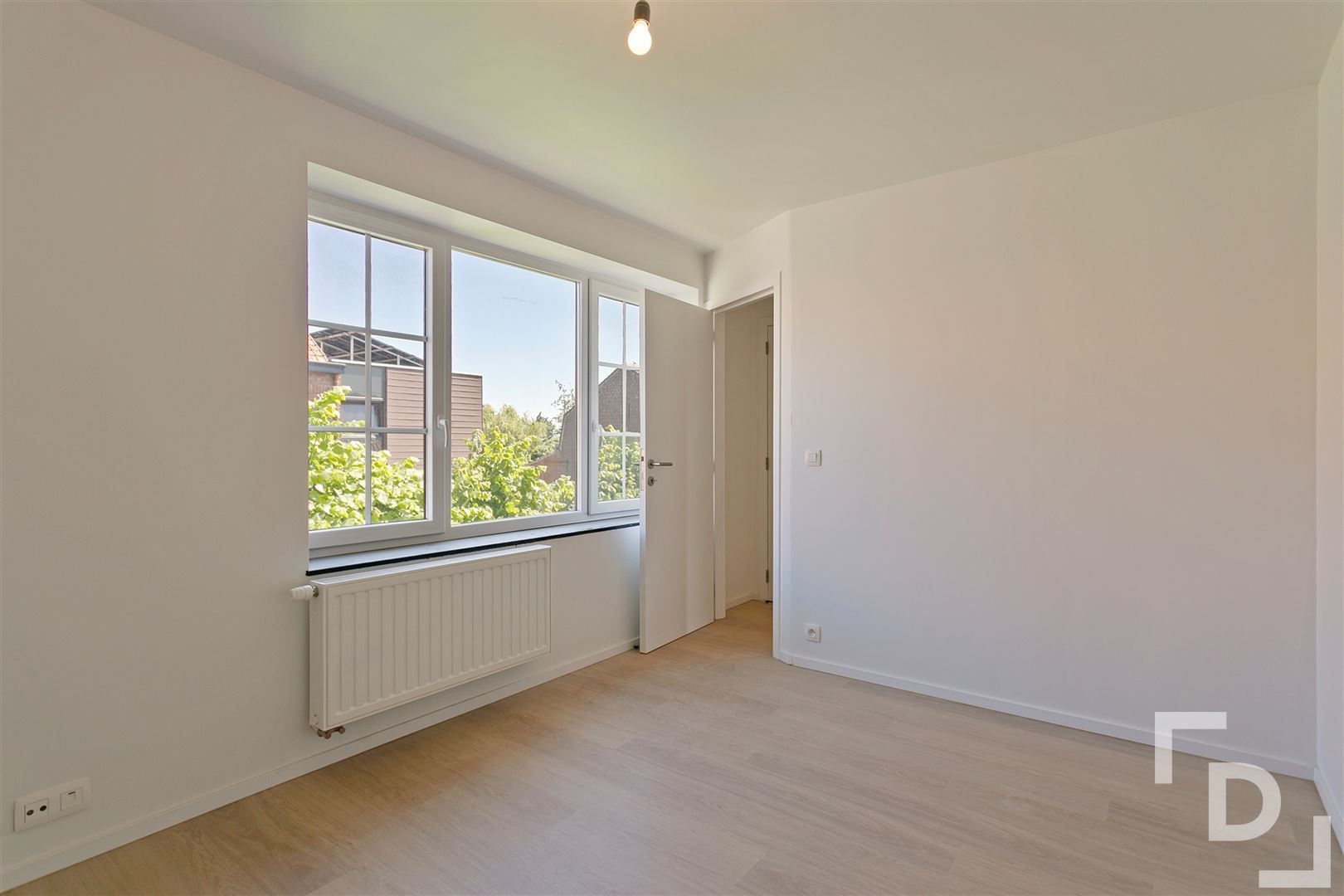 Instapklare rijwoning met uitgang achteraan foto 17