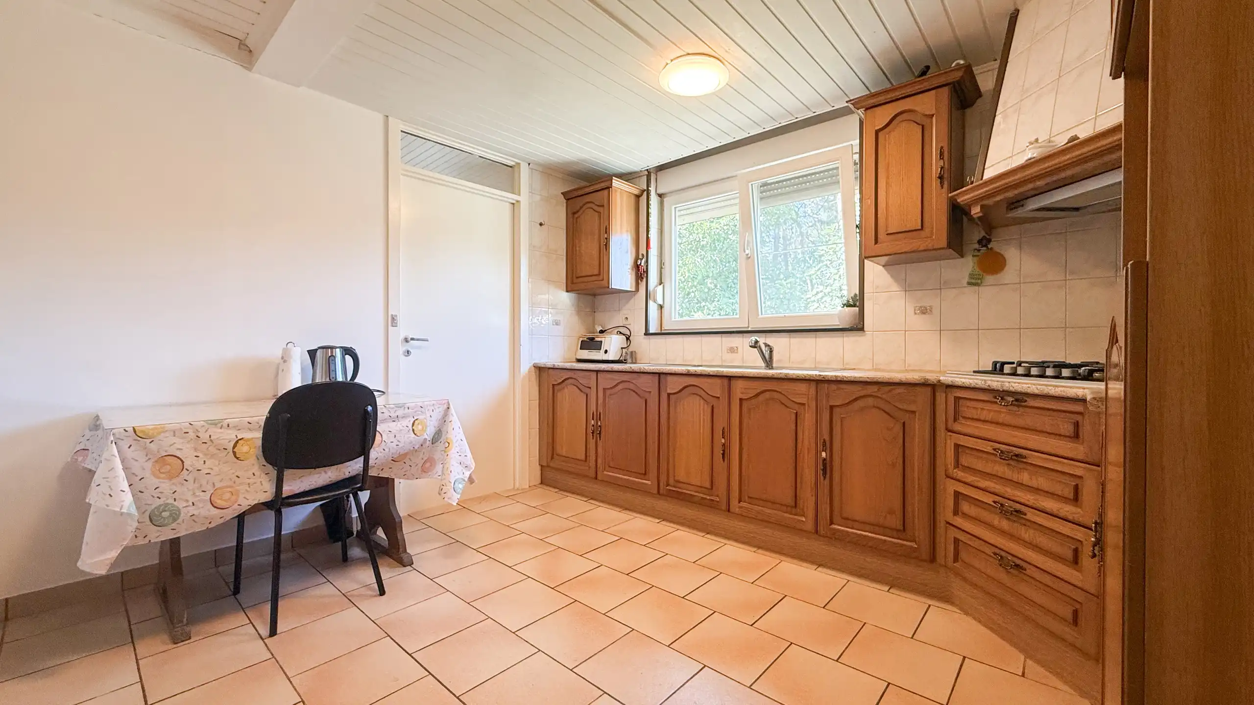 Instapklare woning met 3 slaapkamers en inpandige garage! foto 8
