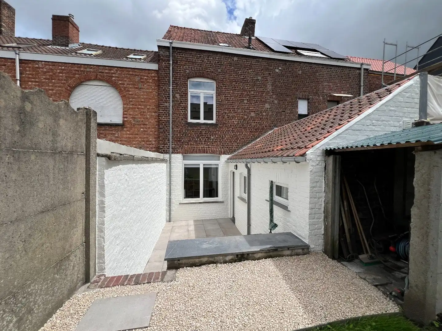 Charmante, gezellige woning met 2 slaapkamers en stadstuin in hartje Ieper foto 11