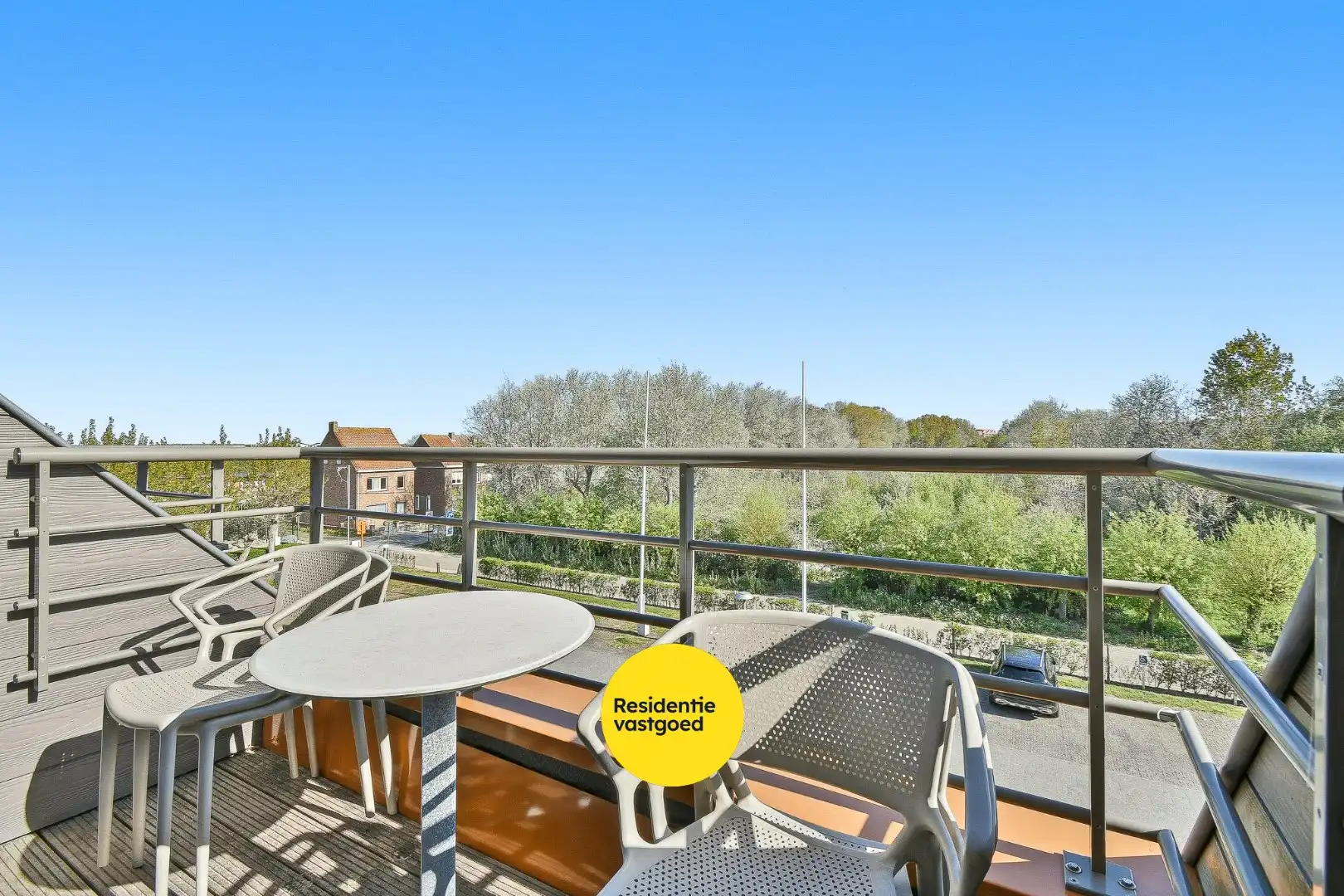 Vernieuwd gemeubeld vakantieappartement foto 10
